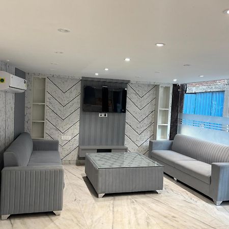 Cg Internationl By Sweet Guest House Ню Делхи Екстериор снимка