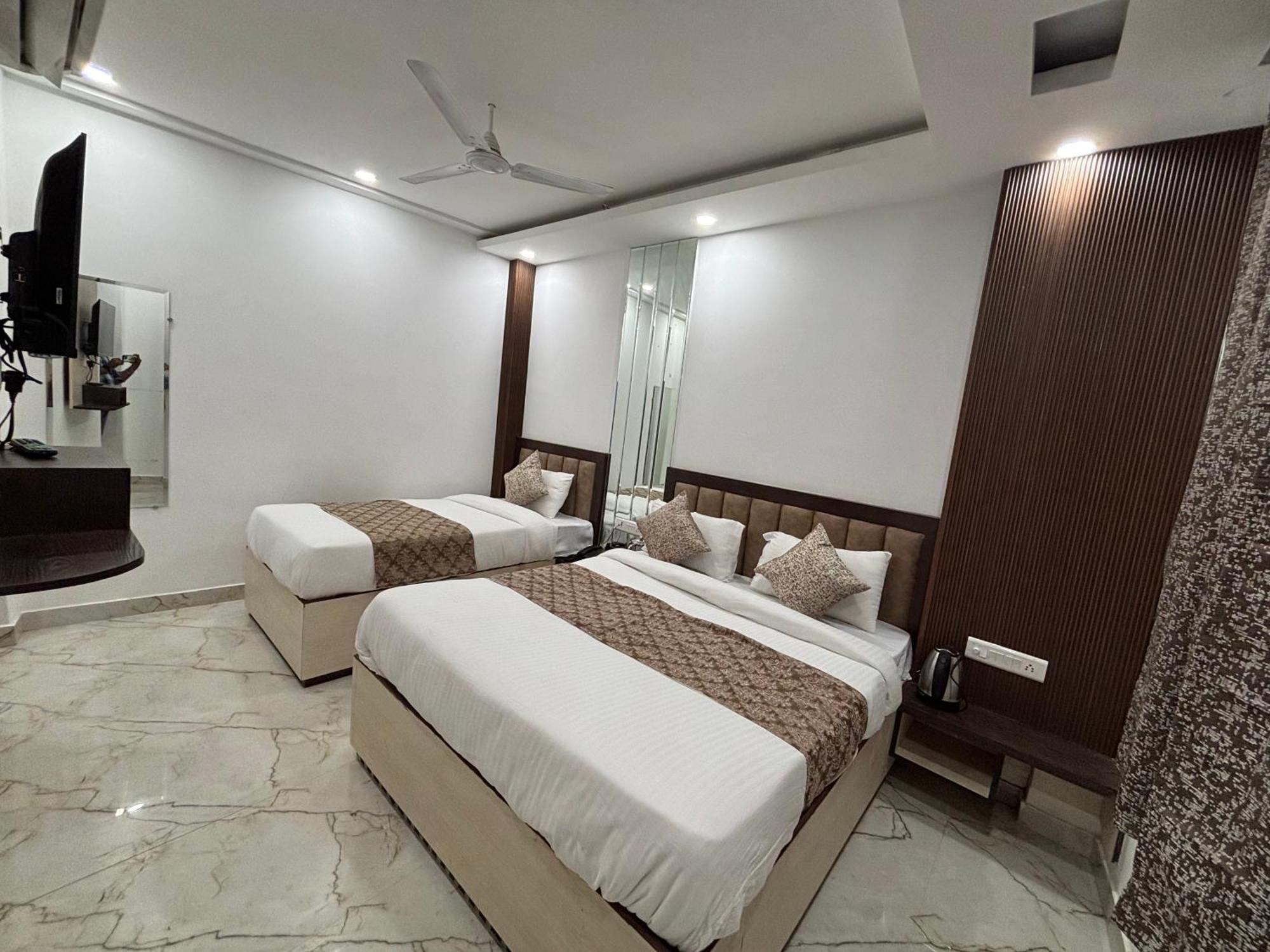 Cg Internationl By Sweet Guest House Ню Делхи Екстериор снимка