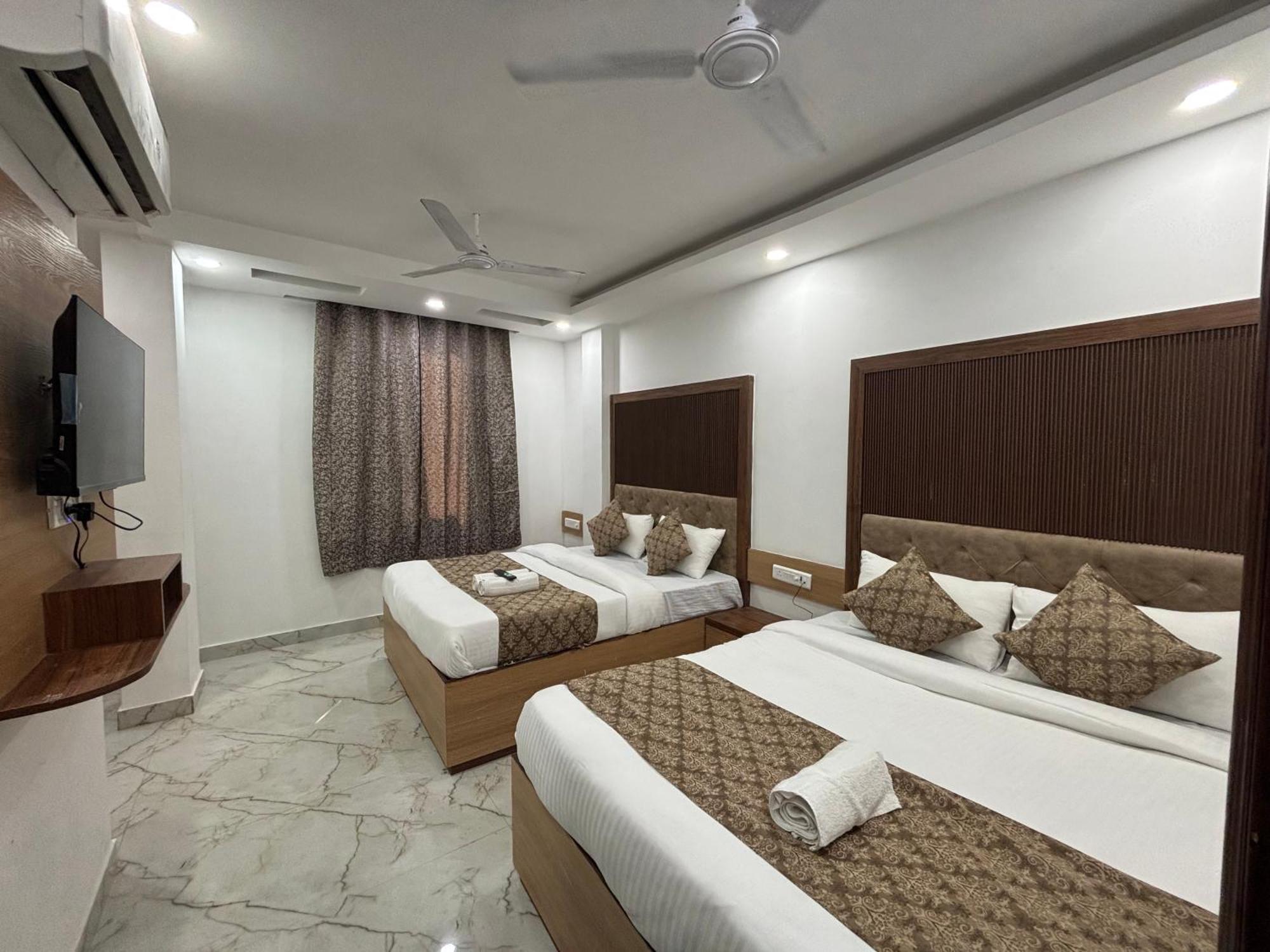 Cg Internationl By Sweet Guest House Ню Делхи Екстериор снимка