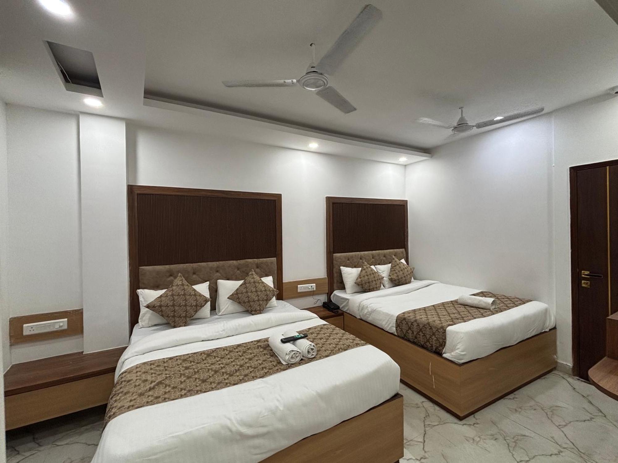 Cg Internationl By Sweet Guest House Ню Делхи Екстериор снимка