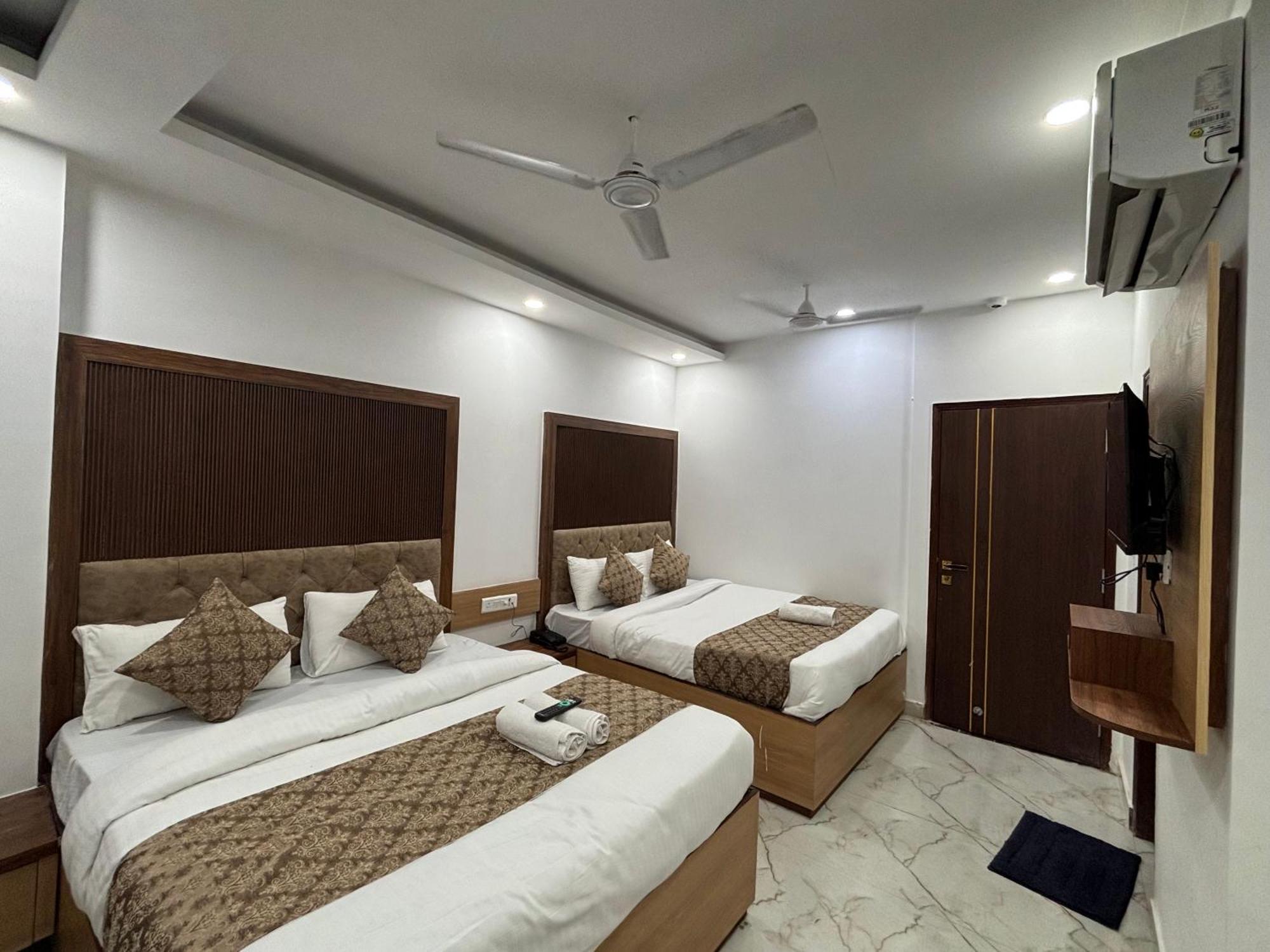 Cg Internationl By Sweet Guest House Ню Делхи Екстериор снимка
