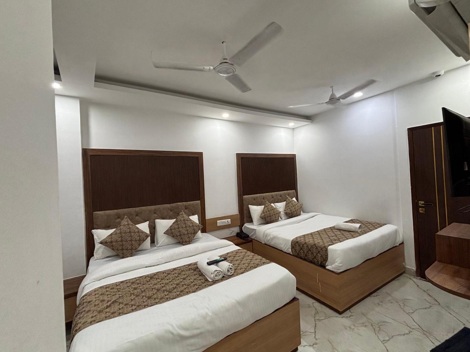 Cg Internationl By Sweet Guest House Ню Делхи Екстериор снимка