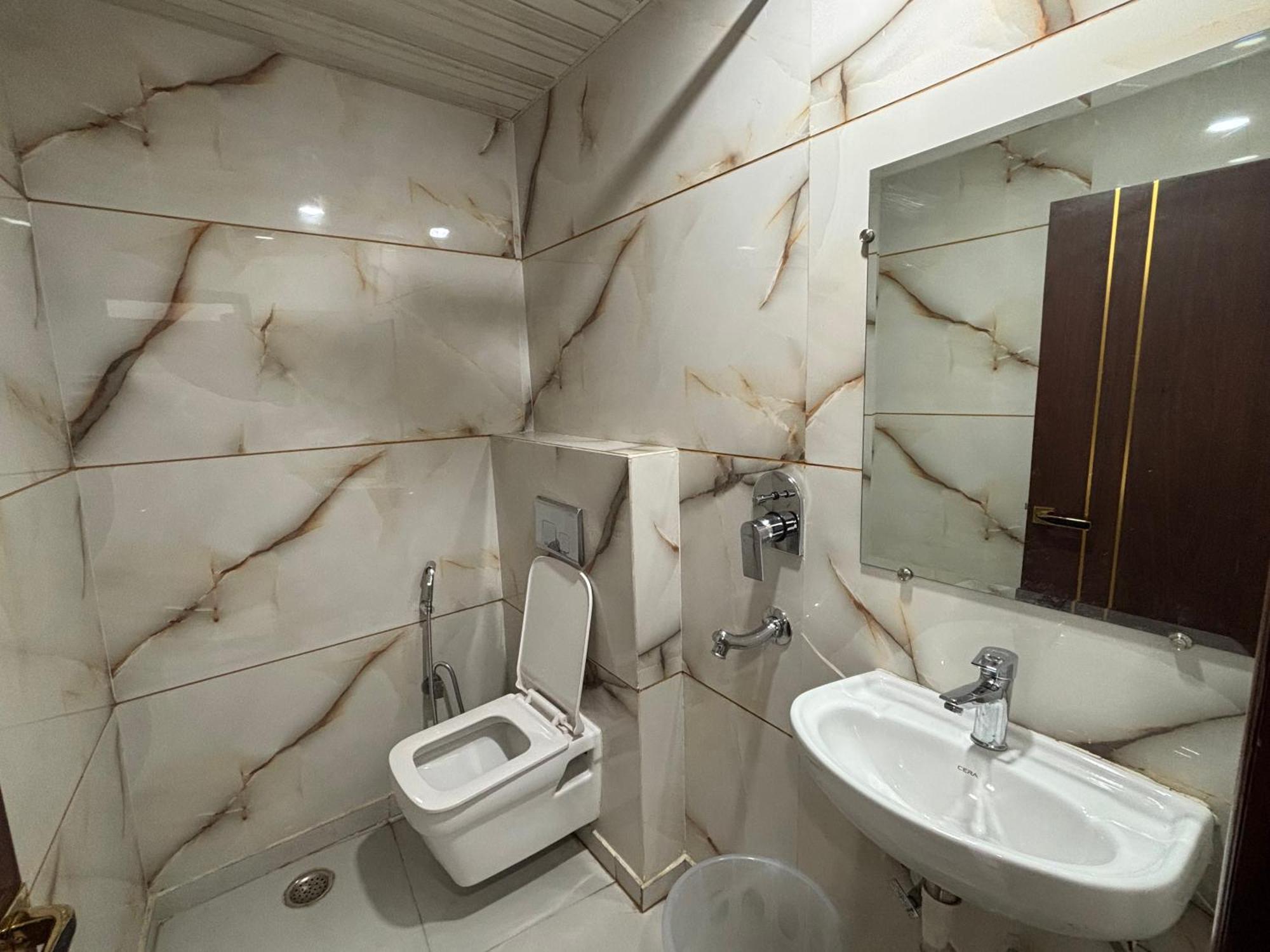 Cg Internationl By Sweet Guest House Ню Делхи Екстериор снимка